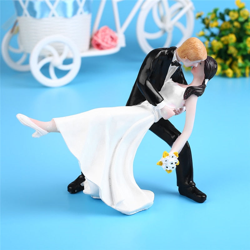Romantic Bride & Groom Dolls Wedding Decoration Supplies Cake Toppers Dolls Synthetic Resin Marry Valentine&