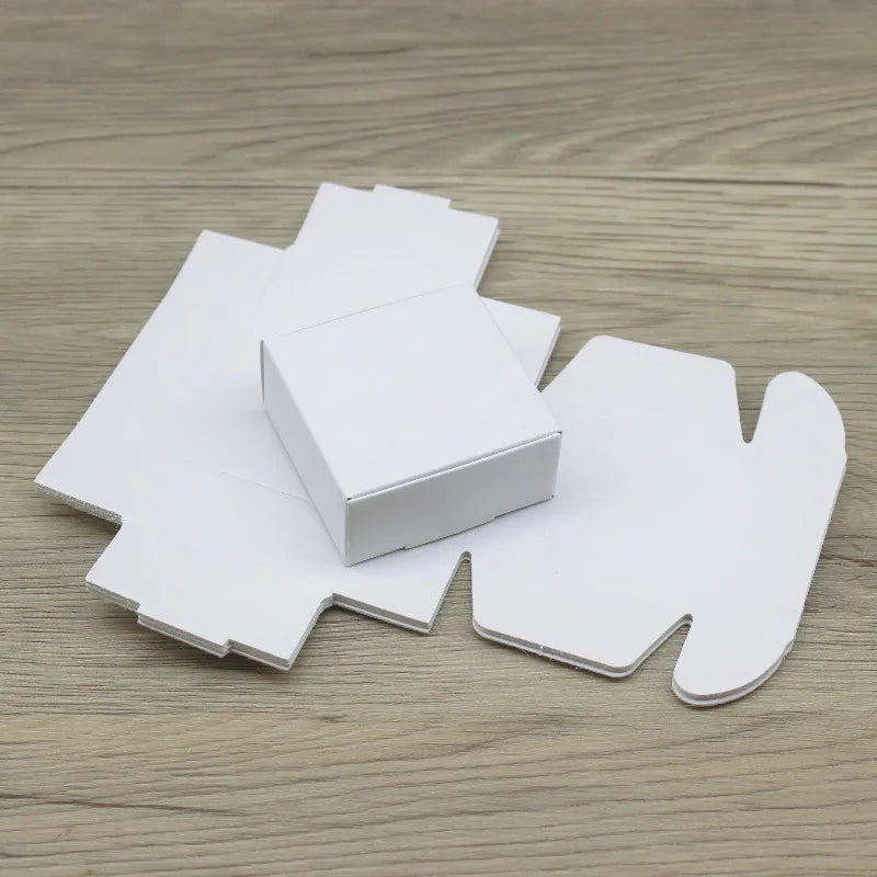 10pcs Kraft Paper Gift Boxes (5.5×5.5×2.5cm) – DIY Packaging for Christmas, Candy & Party Favors