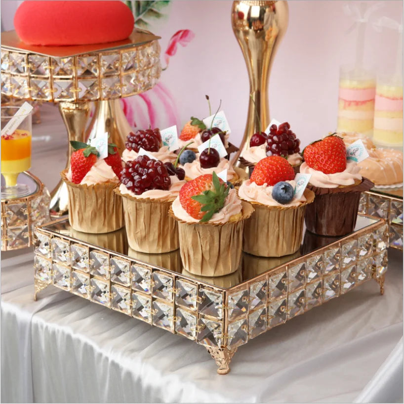 Wholesale Hot Party Supplies Cake Tools Metal Cake Table Crystal Round Square Wedding Cake Dessert Stand Set