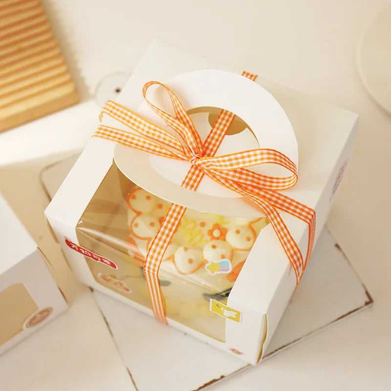 100Pcs/Lot 4 Inch Cartoon Window White Cake Box With Handle Kraft Paper Cheese Cake Box Kids Birthday Wedding Home Party Supply