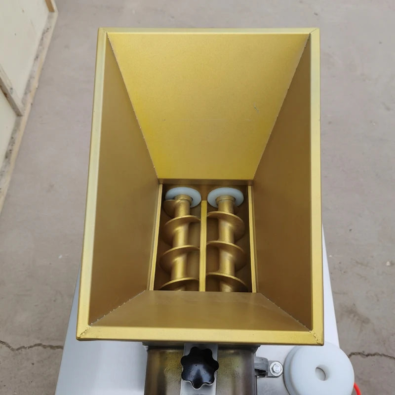 Dough Cutter Tool baking Tools & Pastry High-quality Pizza Cake Biscuit Embossing Supplies Roller Cutting Machine Small Size Lat