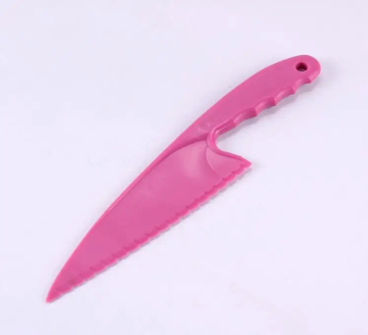 300pcs/lot Pizza Cake Bread Plastic Cutter Cake Knife Food Grade PP Serrated Blade For Cut Sushi Baking Kitchen Supplies  SN89
