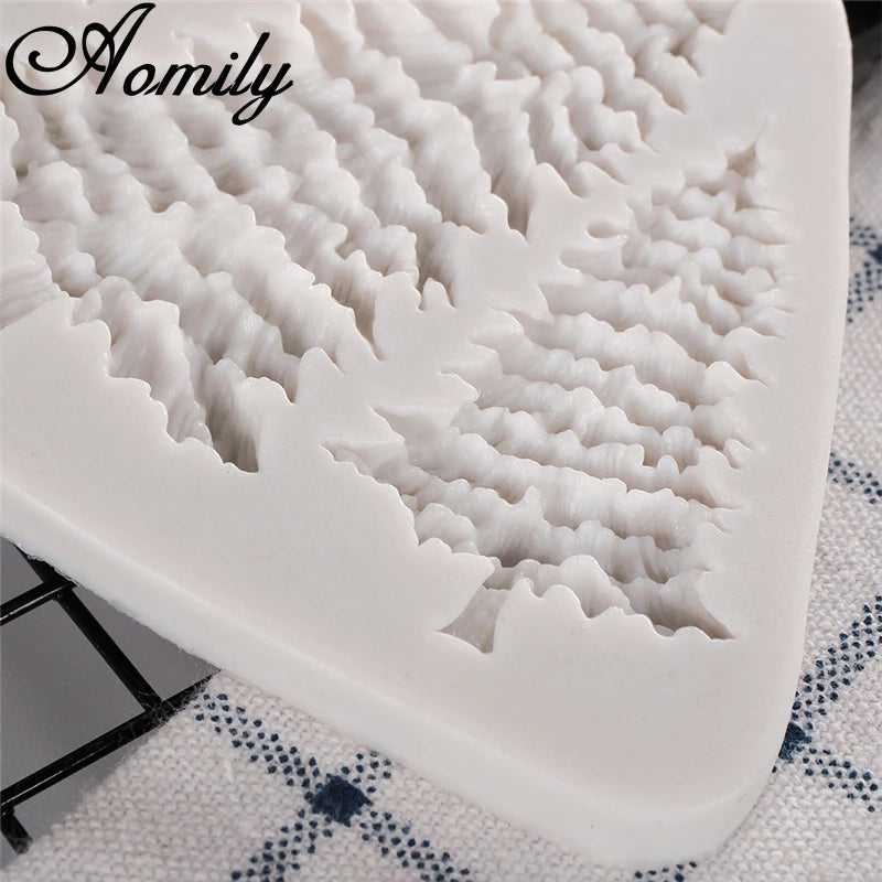 Aomily Chrsitmas Tree Shaped Silicone Molds DIY Christmas Cake Mold Sugar Craft Chocolate Mold Fondant Cake Decorating Tools