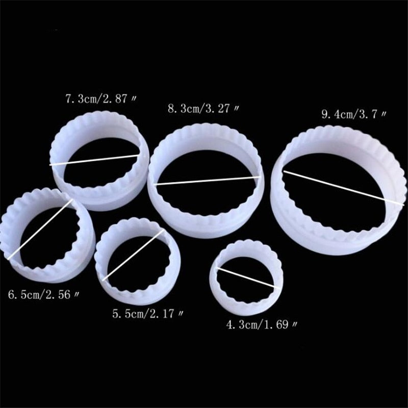 Round Plastic Scalloped Fluted Cookie Pastry Biscuit Cutter Cake Decor Round Bread Cake Slicer Cutter Mold Cake Tools