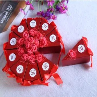 Cake Shaped Wedding Favor Candy Box Matte Paper Gift Bag With Artificial PE Rose Silk Flower For Wedding Party Supplies