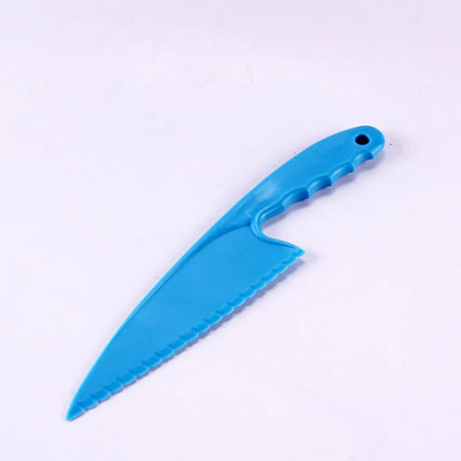 300pcs/lot Pizza Cake Bread Plastic Cutter Cake Knife Food Grade PP Serrated Blade For Cut Sushi Baking Kitchen Supplies ZA5179