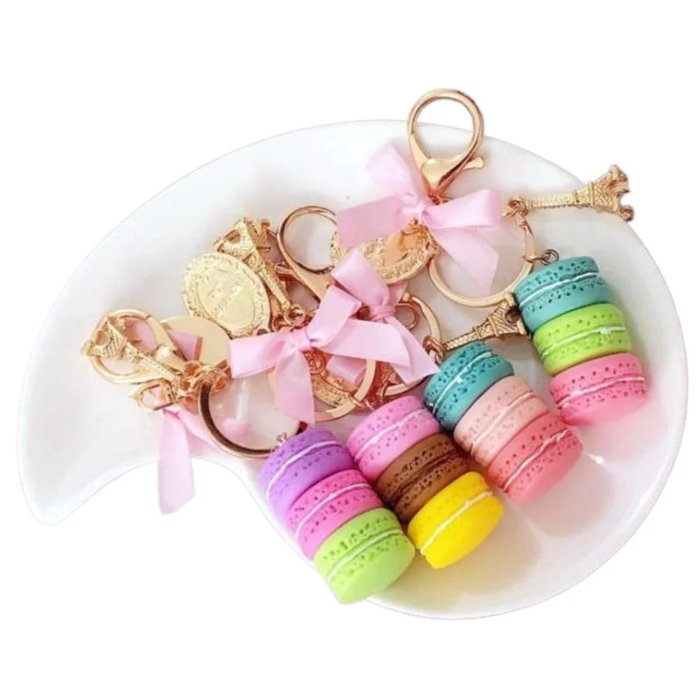 200pcs Resin Macaron Cake Keychain Metal Eiffel Tower Bag Charm Keyring Wedding Supplies Keychain Favors