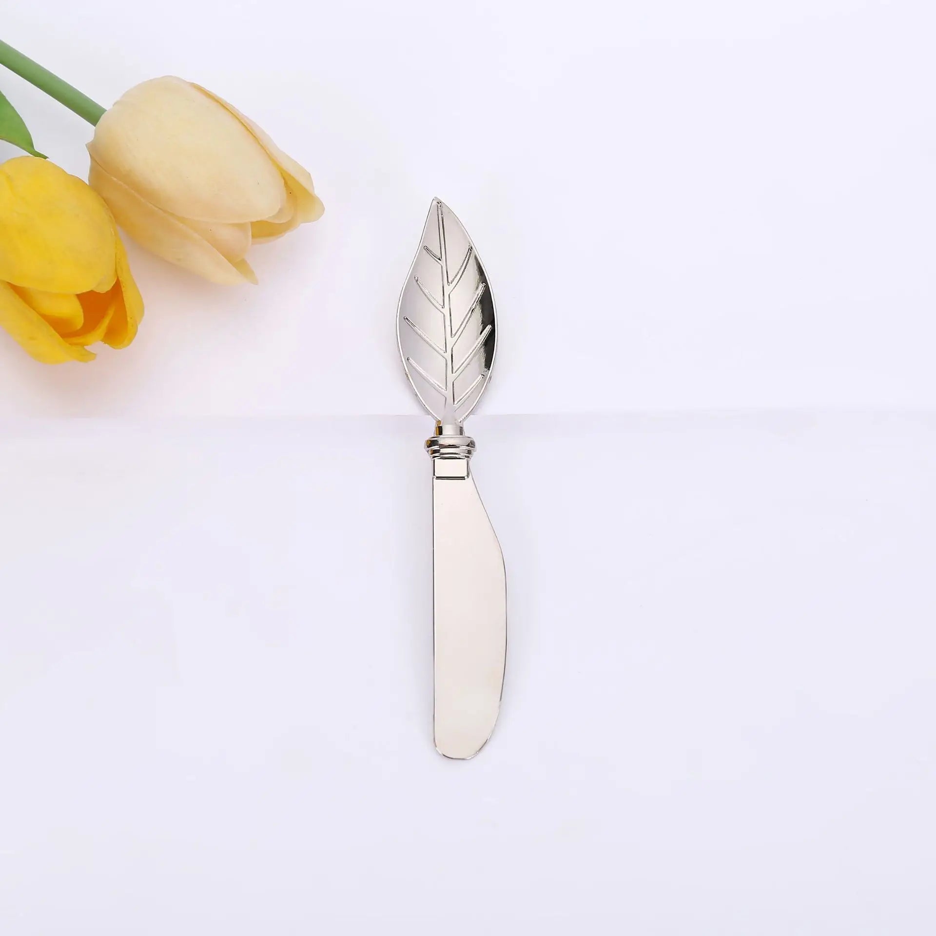 Wedding supplies wedding return gift promotion small gifts creative kitchen tableware stainless steel leaf cake butter knife