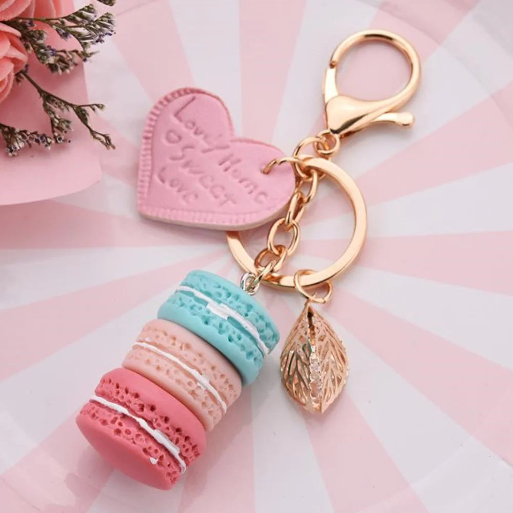 100pcs Resin Macaron Cake Keychain Metal Eiffel Tower Bag Charm Keyring Wedding Supplies Keychain Favors