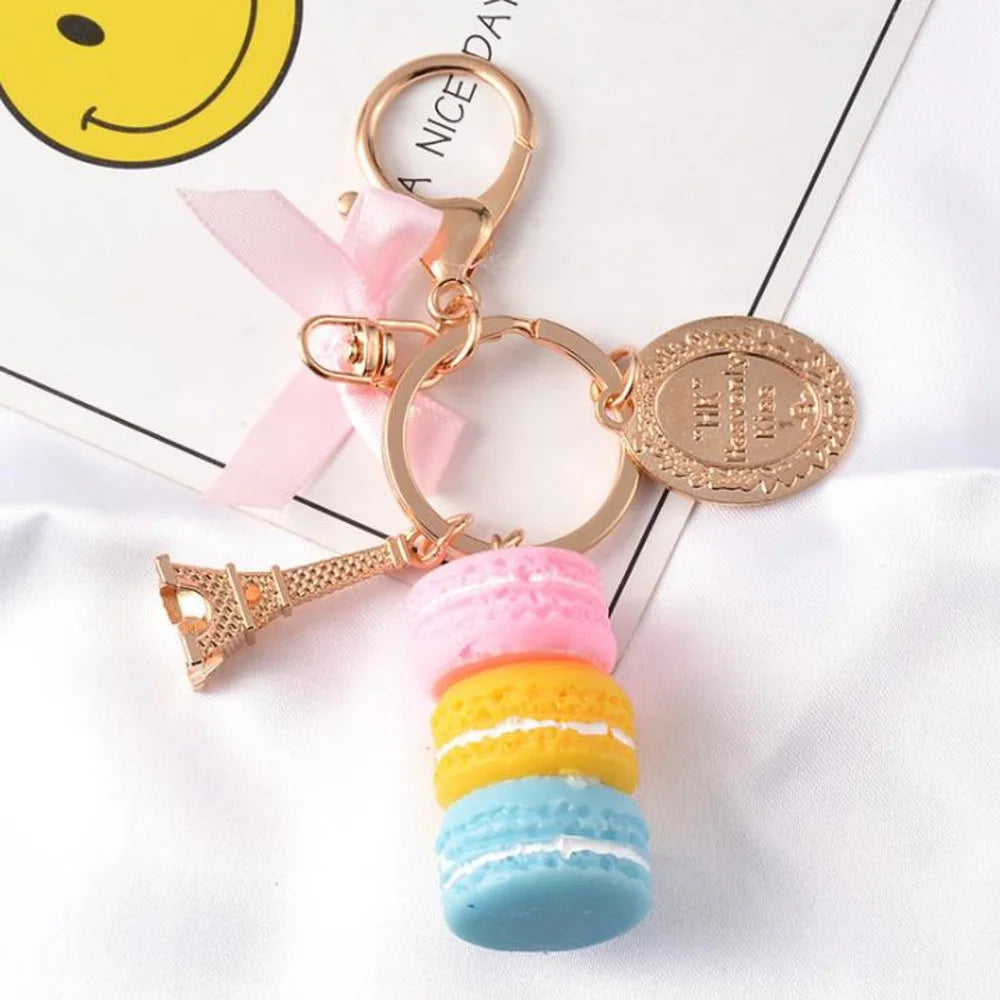 200pcs Resin Macaron Cake Keychain Metal Eiffel Tower Bag Charm Keyring Wedding Supplies Keychain Favors