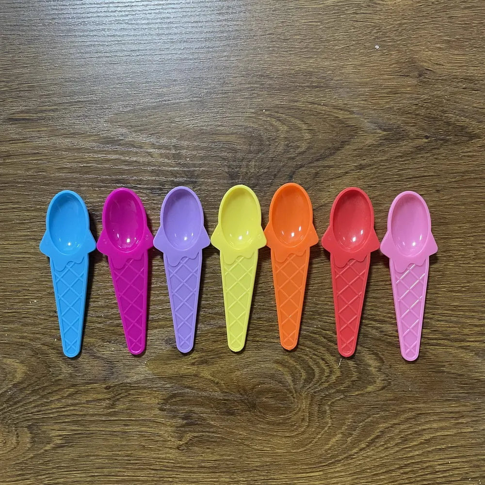 500pcs Ice Cream Spoon Plastic Dessert Yogurt Cake Spoon Summer Children Kids Birthday Party Supplies Only Spoon