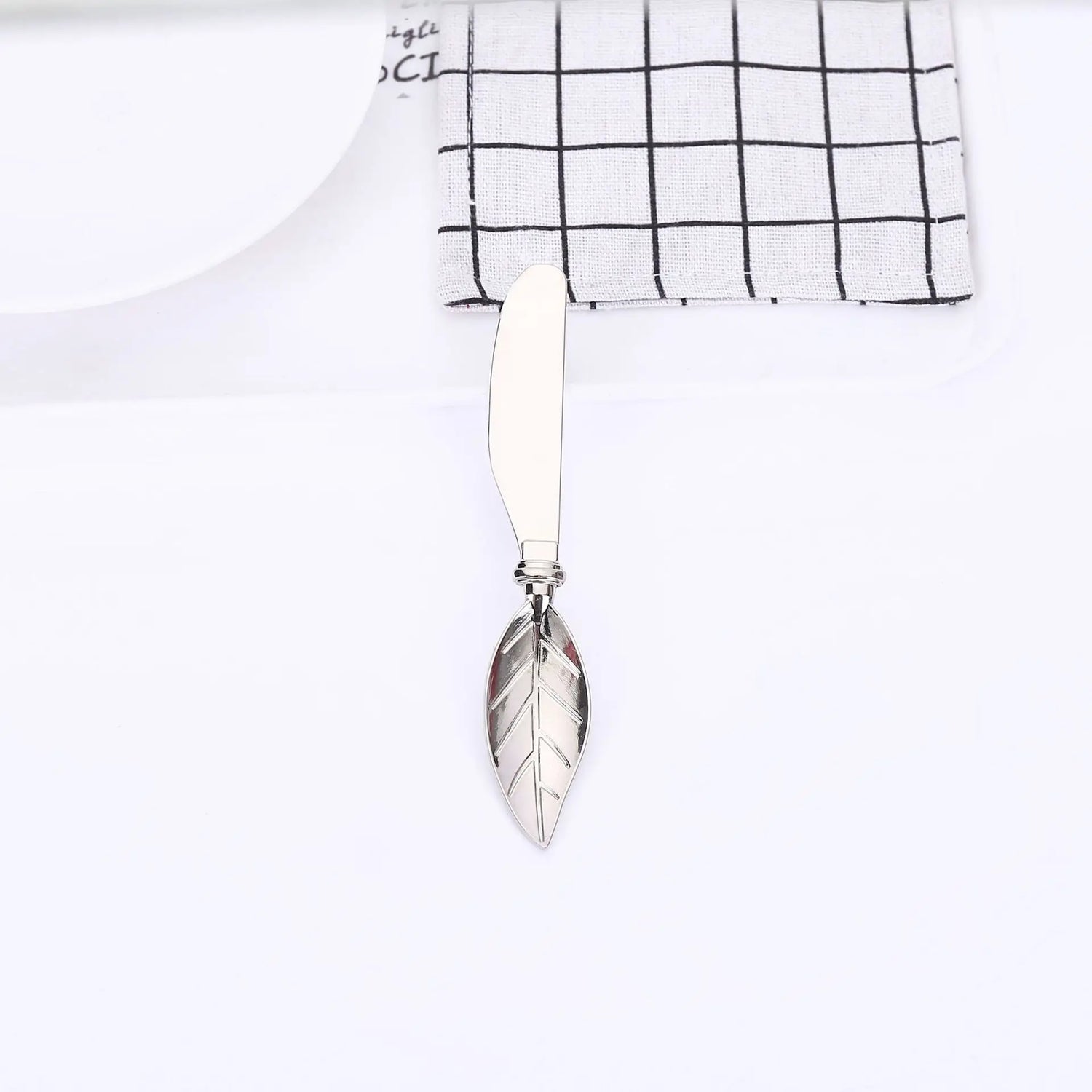 Wedding supplies wedding return gift promotion small gifts creative kitchen tableware stainless steel leaf cake butter knife