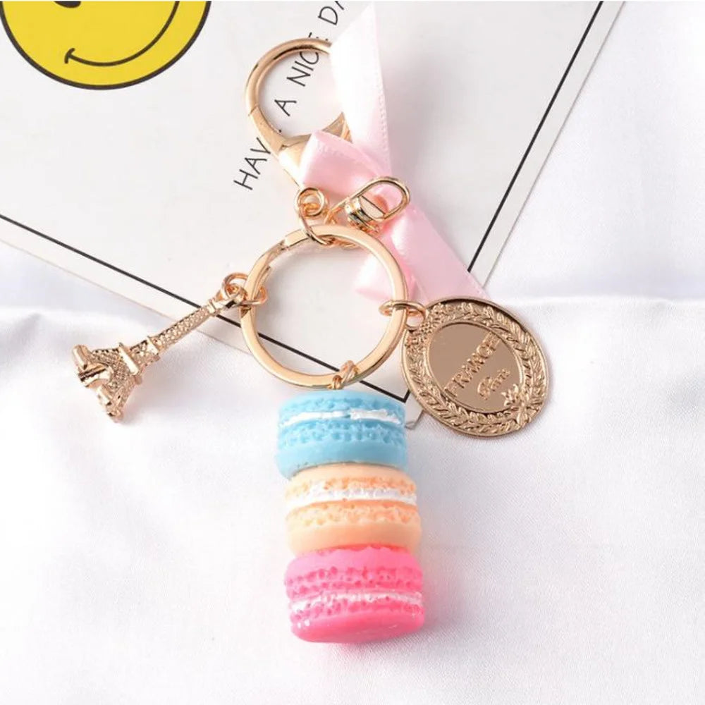 200pcs Resin Macaron Cake Keychain Metal Eiffel Tower Bag Charm Keyring Wedding Supplies Keychain Favors