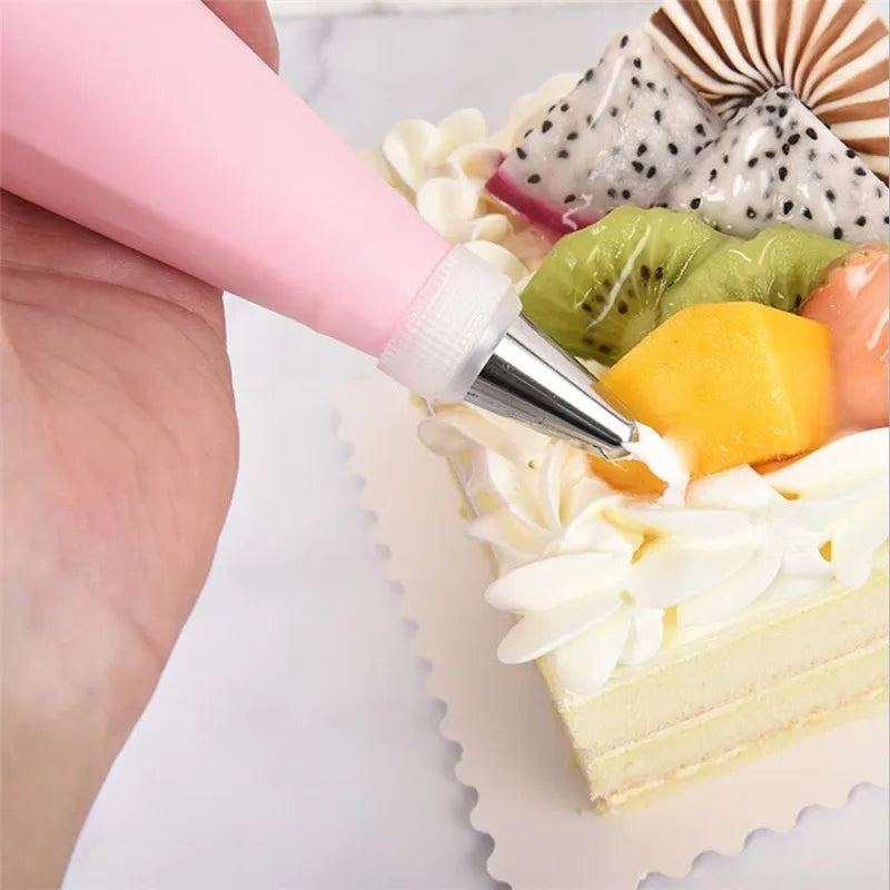 4pcs Silicone Piping Bags with Nozzles – Reusable Icing Bags for Cake Decorating &amp; Pastry Cream