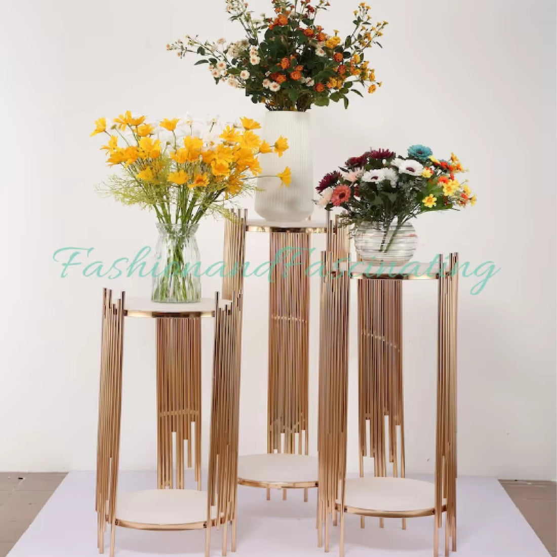 3pcs Gold Round Metal Cylinders Wedding Stands Wedding Cake Flower Display Stands Home Decor Birthday Party Backdrop Supplies